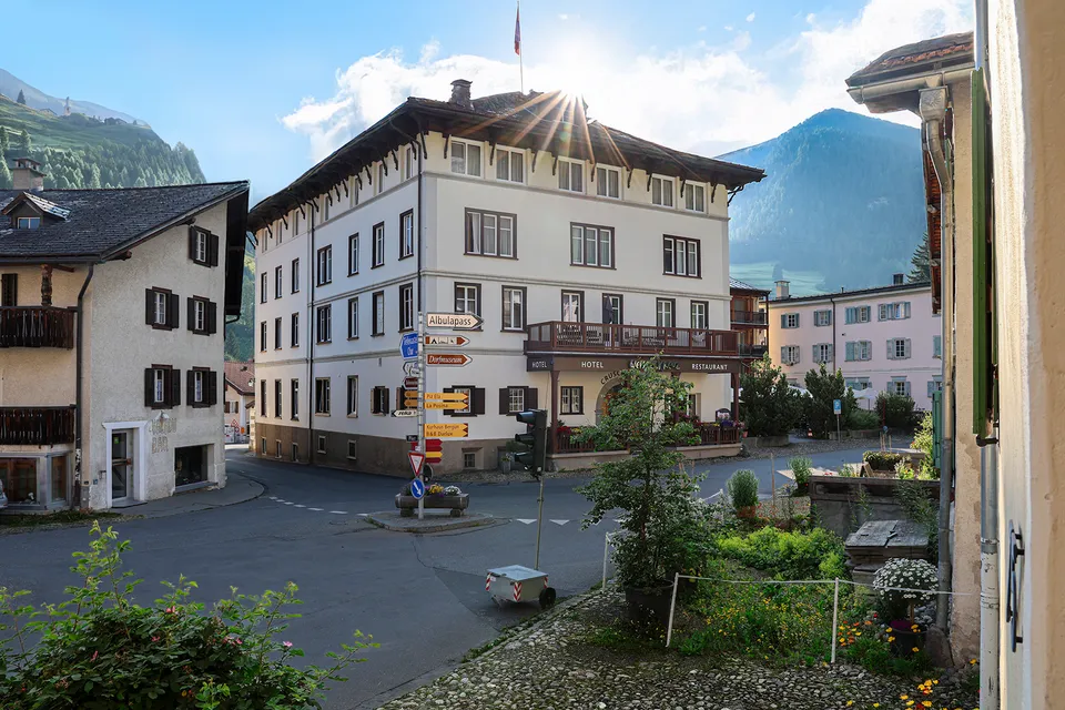 Hôtel, extérieur